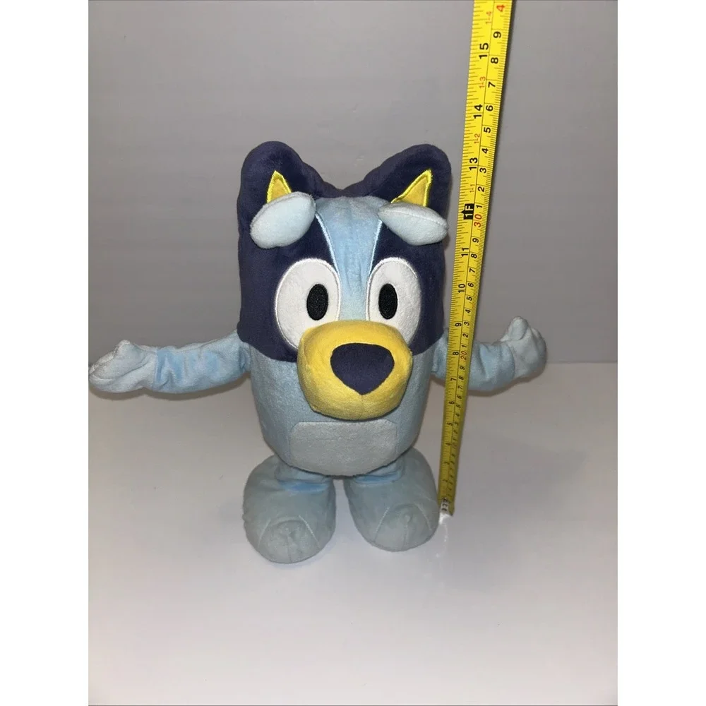 Bluey Dance and Play Animated Plush 14